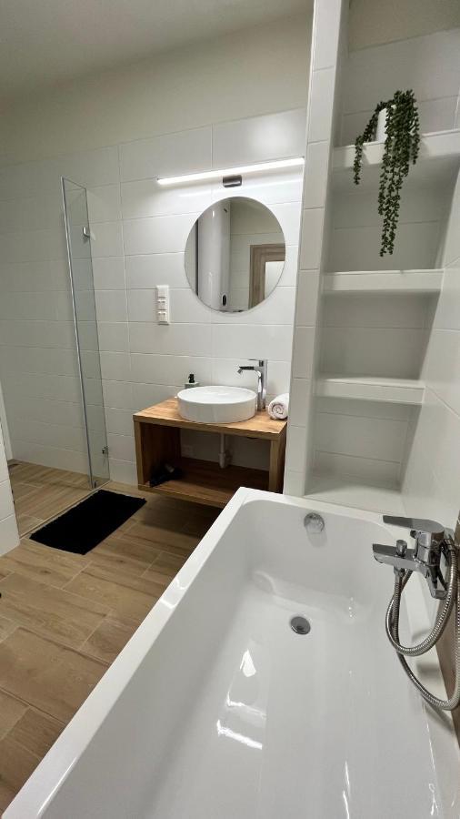 Rezidex Apartmanhaz Szeged Buitenkant foto