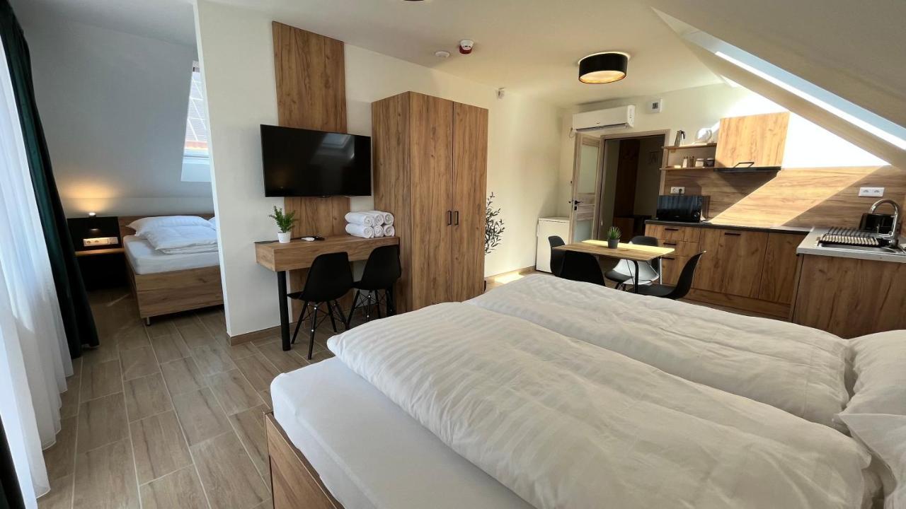 Rezidex Apartmanhaz Szeged Buitenkant foto