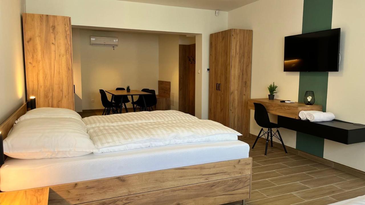 Rezidex Apartmanhaz Szeged Buitenkant foto