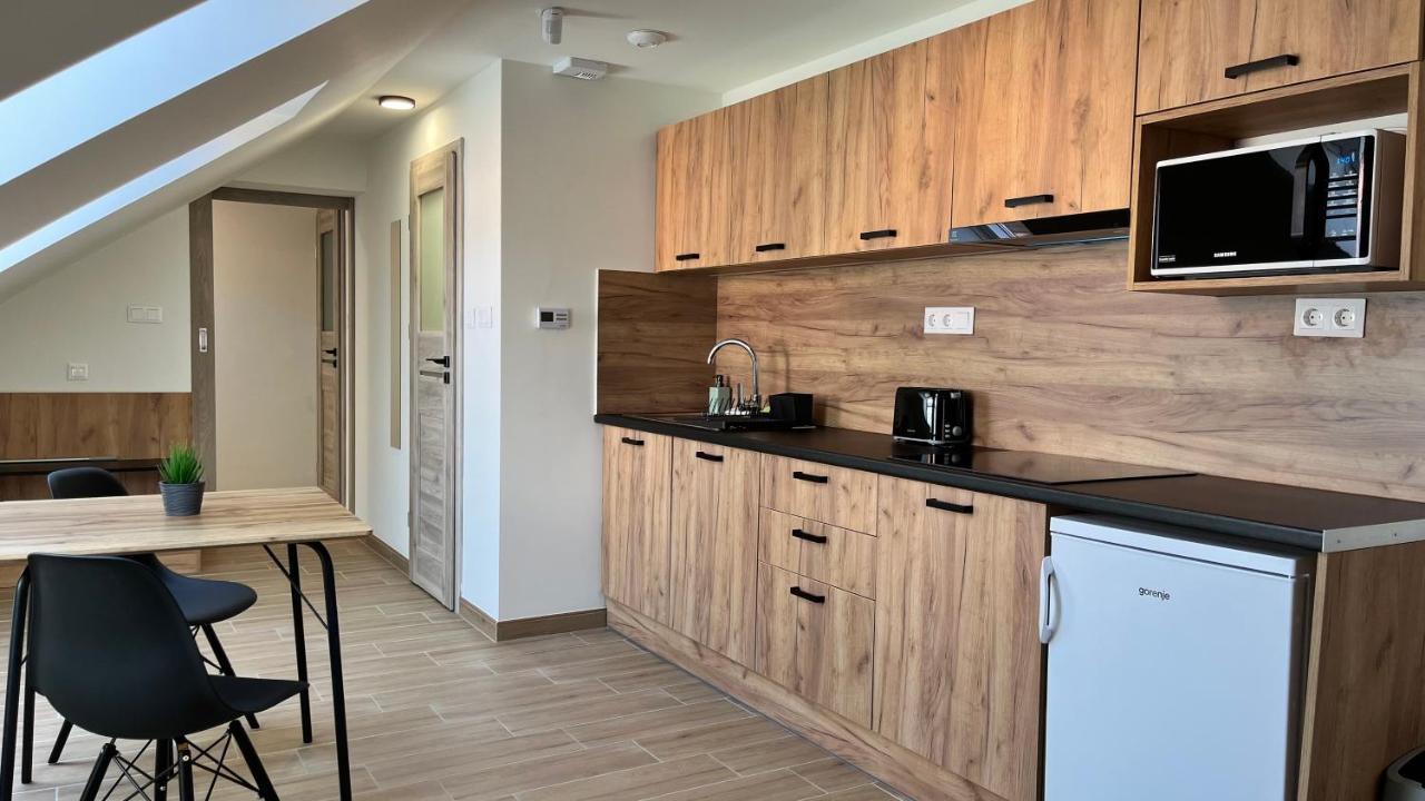 Rezidex Apartmanhaz Szeged Buitenkant foto